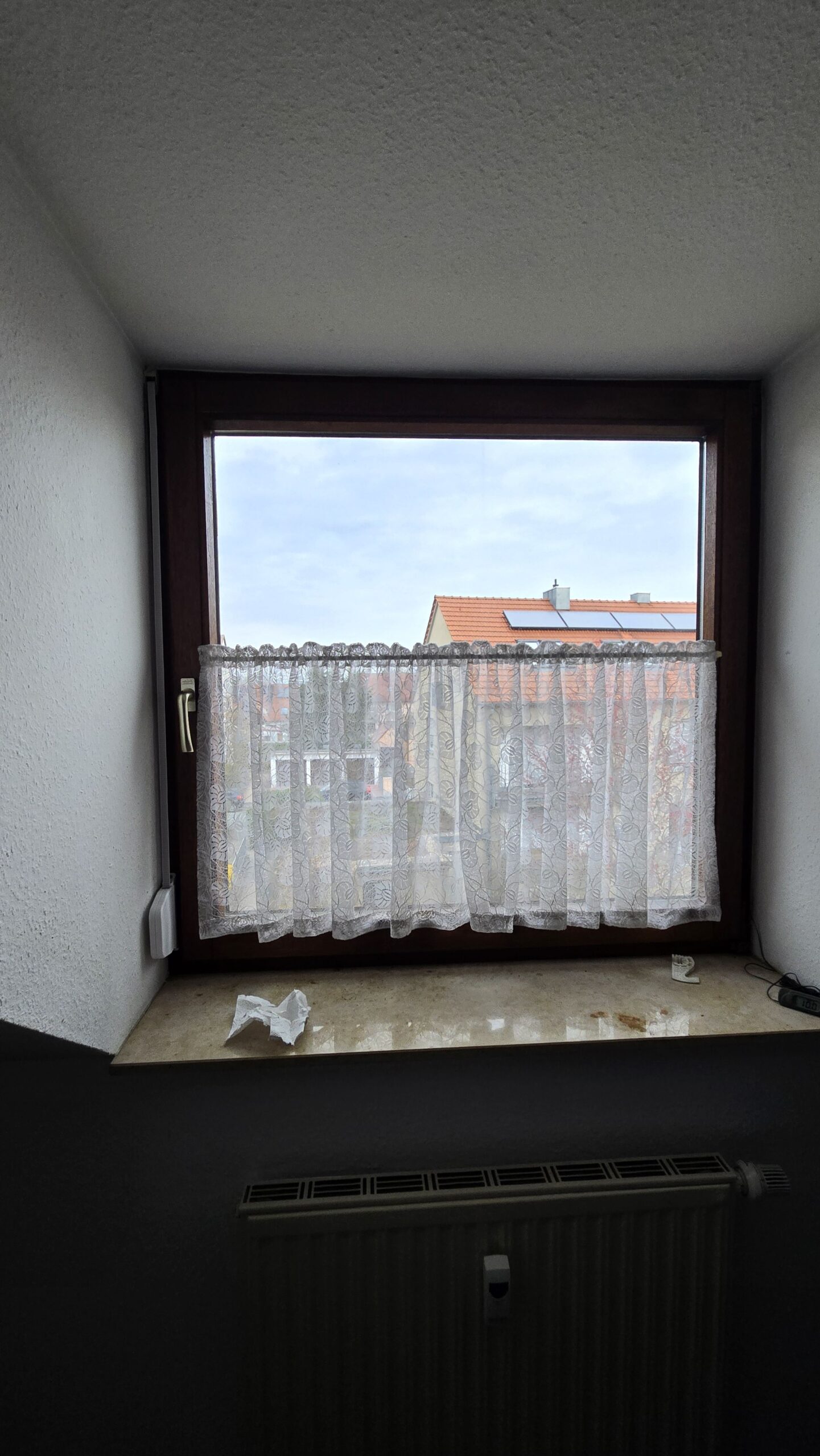Rollladen Reparatur an Gaubenfenster bei verkantetem oder blockiertem Rollladen